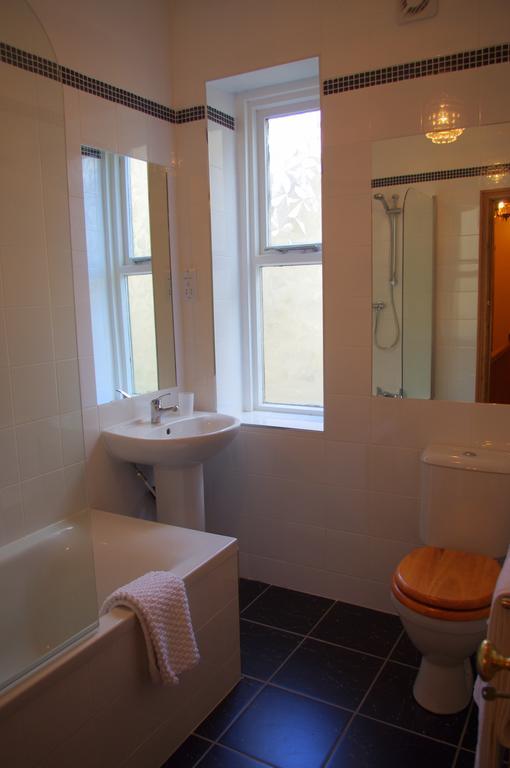 Crown House Suites Halifax Pokój zdjęcie